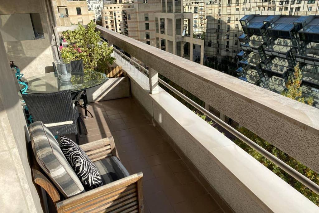 Beautiful Modern Fully Furnished Studio Levallois-Perret Buitenkant foto