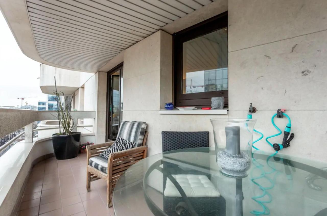 Beautiful Modern Fully Furnished Studio Levallois-Perret Buitenkant foto